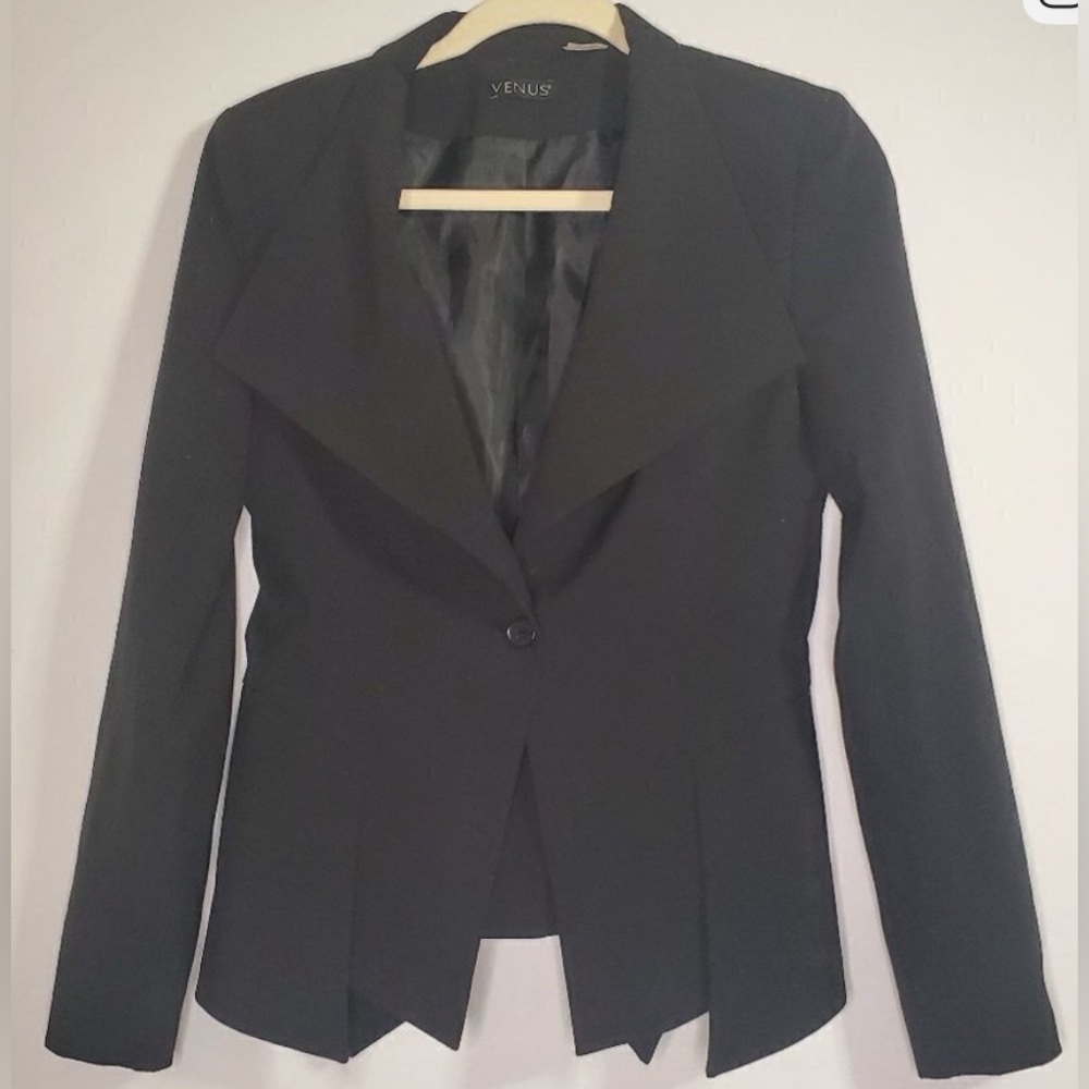 VENUS Professional-Style Office Blazer Suit Jacket, Black, Size: 2, EUC (CLOS)